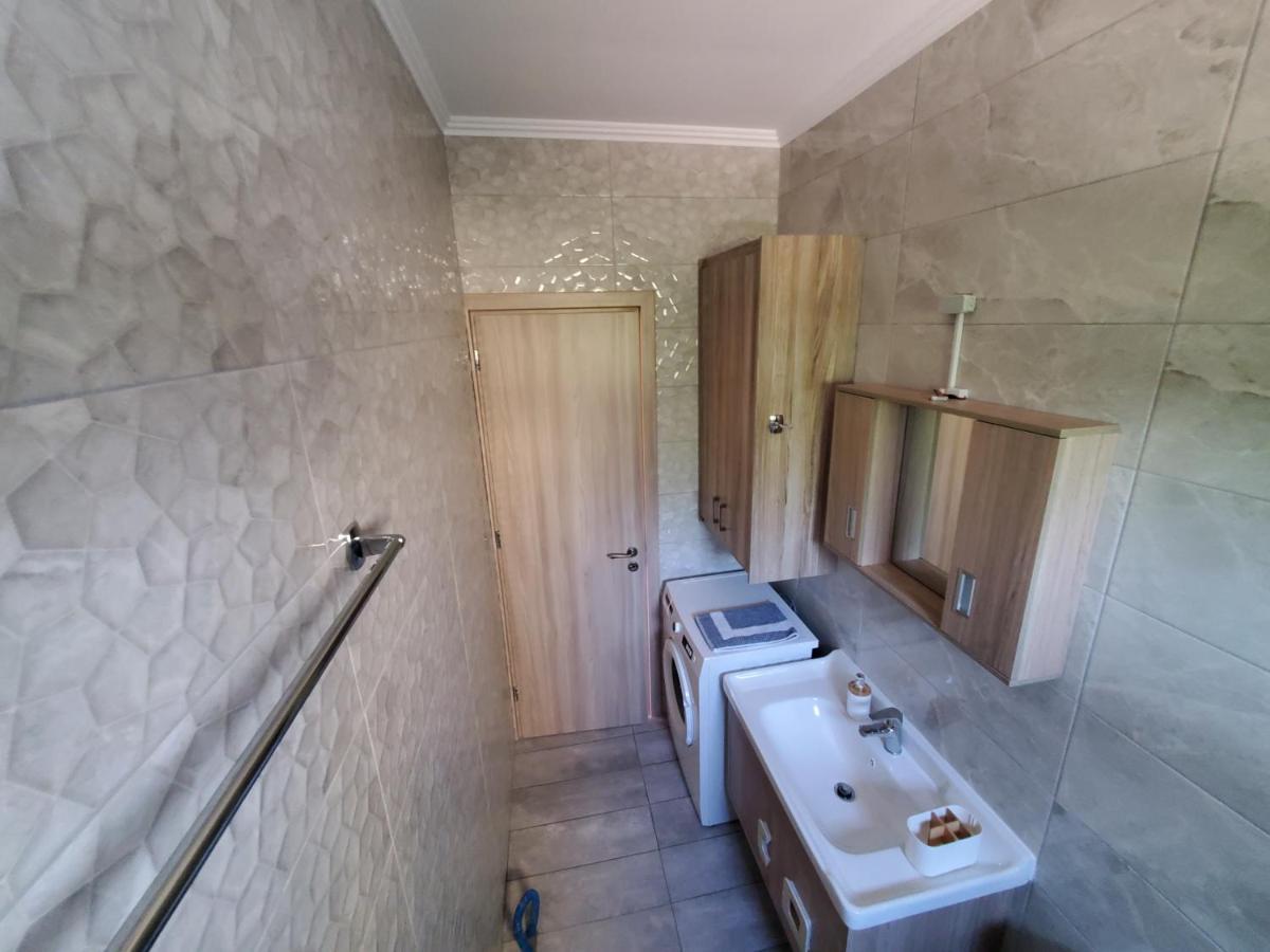Backyard Apartment Kalligoni Екстериор снимка